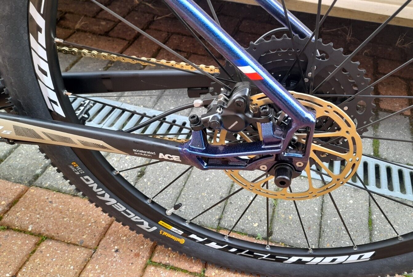Custom Built Stout T80 Pro 27.5 Carbon/Alloy Mountain Bike Mavic Wheels SRAM/Shimano