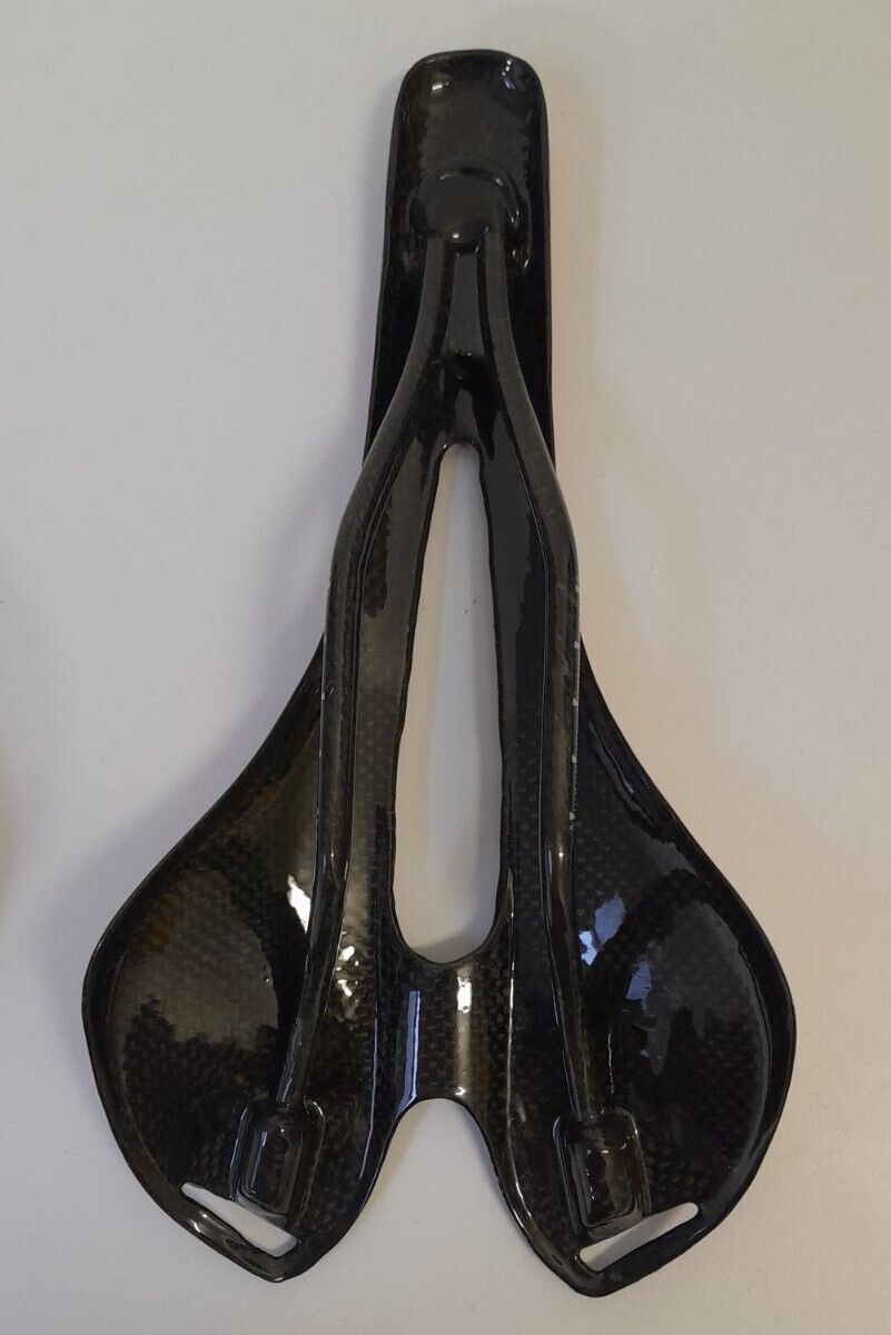 Kocevlo Full Carbon fiber+leather Road Mountain Bike Saddle Seat 123gms