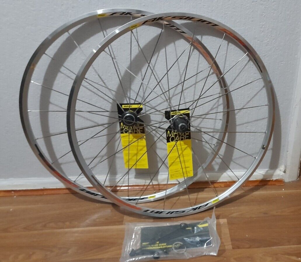 Mavic Aksium Race 700c Road Bike Wheelset Rims Front & Rear - Retro Silver